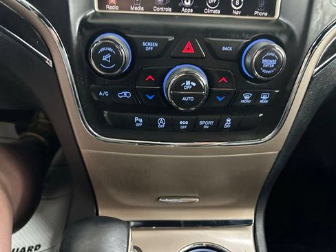 Used 2017 Jeep Grand Cherokee Limited w/ Trailer Tow Group IV AWD/4WD image 42