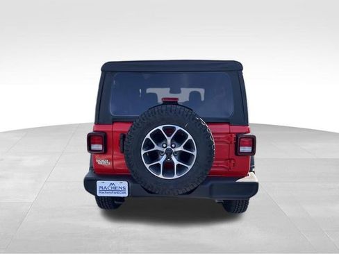 Used 2026 Jeep Wrangler Unlimited Sport AWD/4WD image 6
