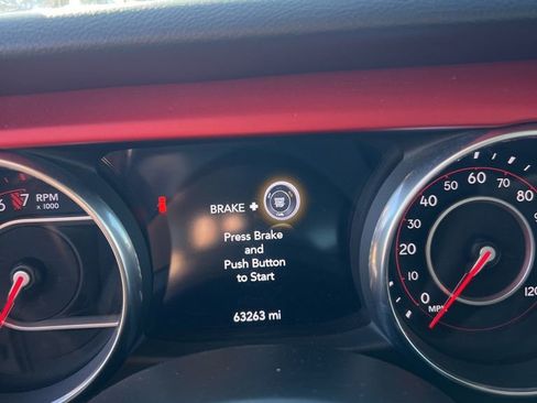 Used 2018 Jeep Wrangler Unlimited Rubicon w/ Dual Top Group image 10