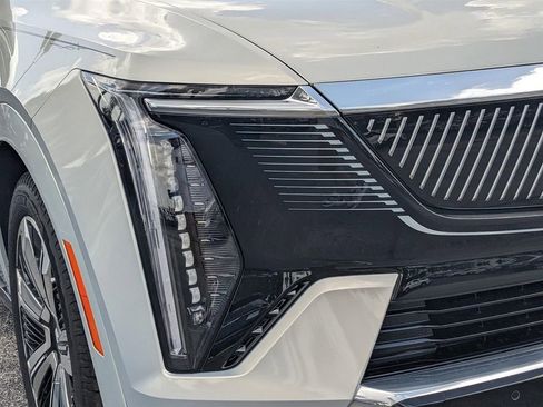 New 2025 Cadillac Escalade IQ Luxury 2 image 10