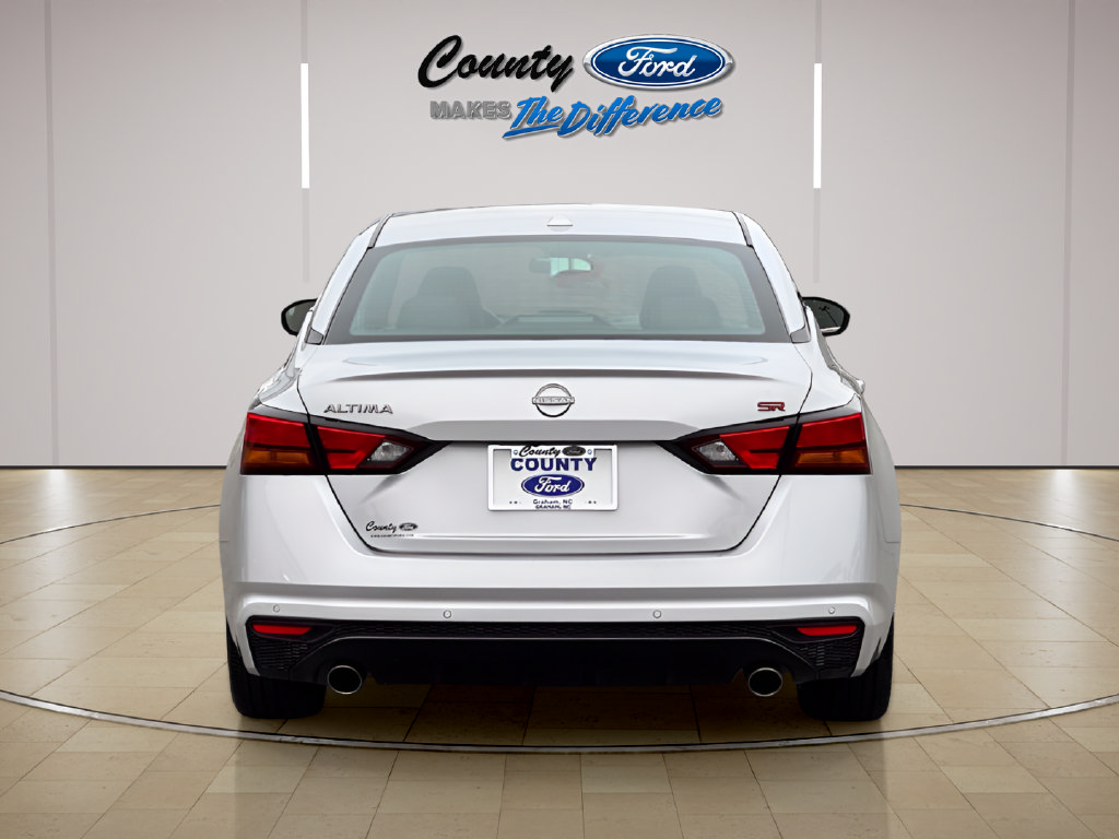 Used 2025 Nissan Altima 2.5 SR FWD image 4