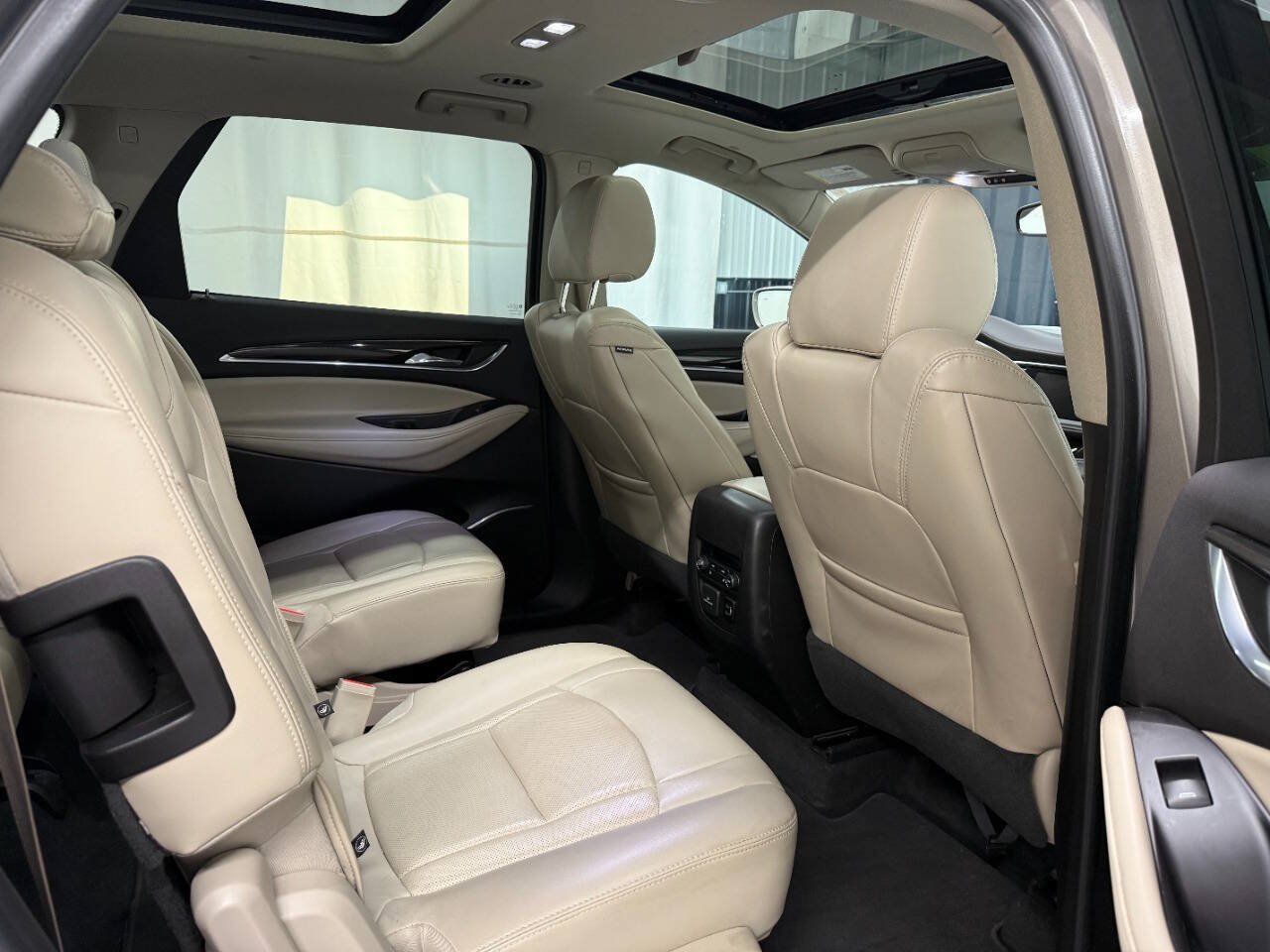 Used 2018 Buick Enclave Premium w/ Experience Buick Package AWD/4WD image 13