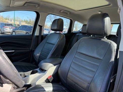 Used 2016 Ford C-MAX SEL w/ Equipment Group 302A image 15