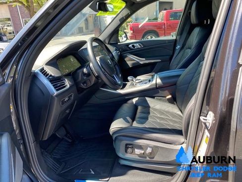 Used 2023 BMW X5 xDrive40i w/ Luxury Seating Package AWD/4WD image 37
