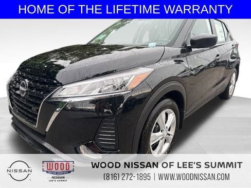 New 2025 Nissan Kicks Play S image 3