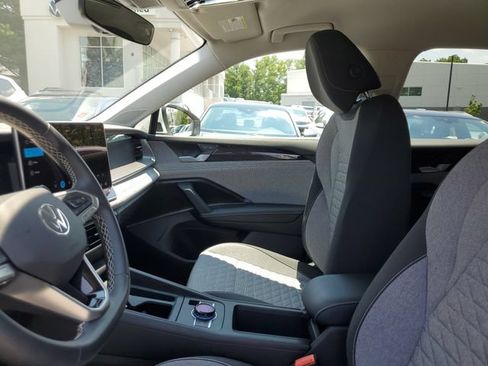 Certified 2025 Volkswagen Tiguan S AWD/4WD image 24