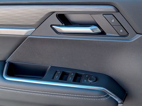 New 2026 GMC Acadia Elevation w/ Elevation Premium Package FWD image 22