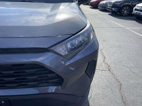 Used 2020 Toyota RAV4 LE image 13