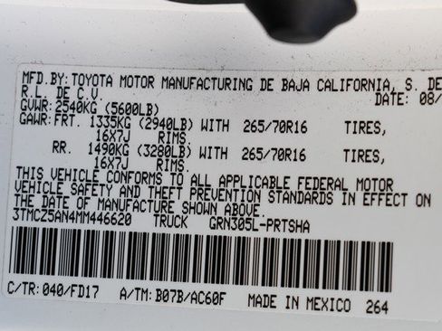 Certified 2021 Toyota Tacoma TRD Off-Road image 33