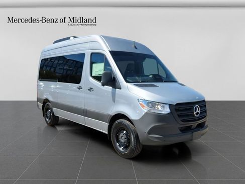 New 2025 Mercedes-Benz Sprinter 2500 image 1