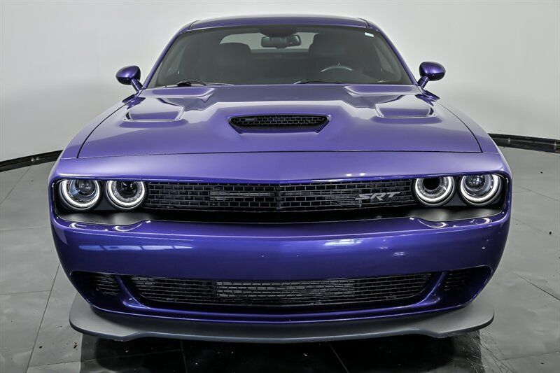 Used 2016 Dodge Challenger SRT Hellcat RWD image 4