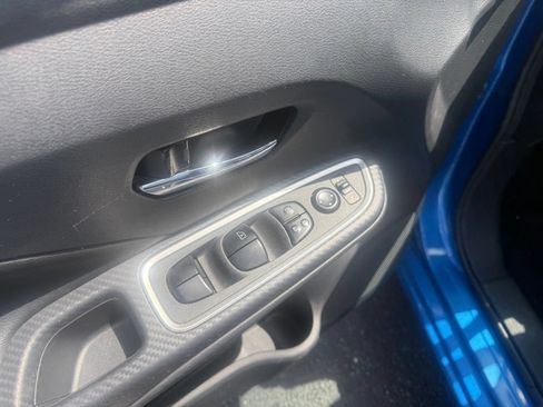 Used 2024 Nissan Versa SR FWD image 16