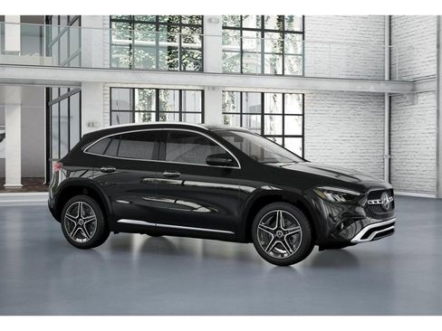 New 2026 Mercedes-Benz GLA 250 4MATIC image 13
