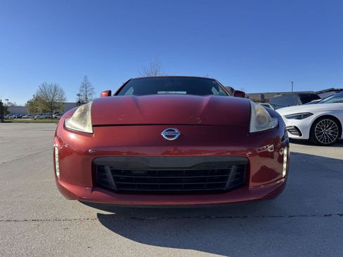 Used 2016 Nissan 370Z Base image 2