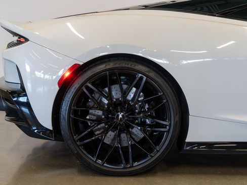 Used 2022 McLaren GT image 37