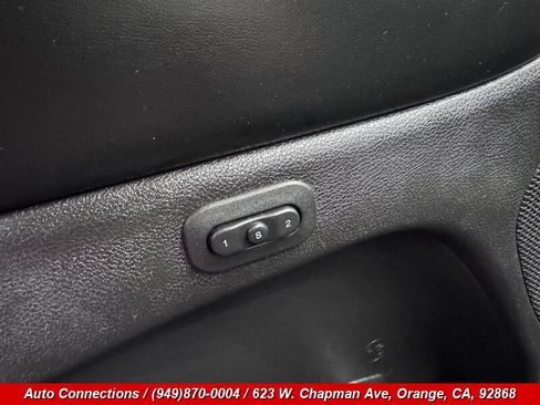 Used 2018 Dodge Durango GT w/ Premium Group RWD image 26