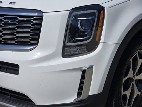 Used 2021 Kia Telluride EX FWD image 15