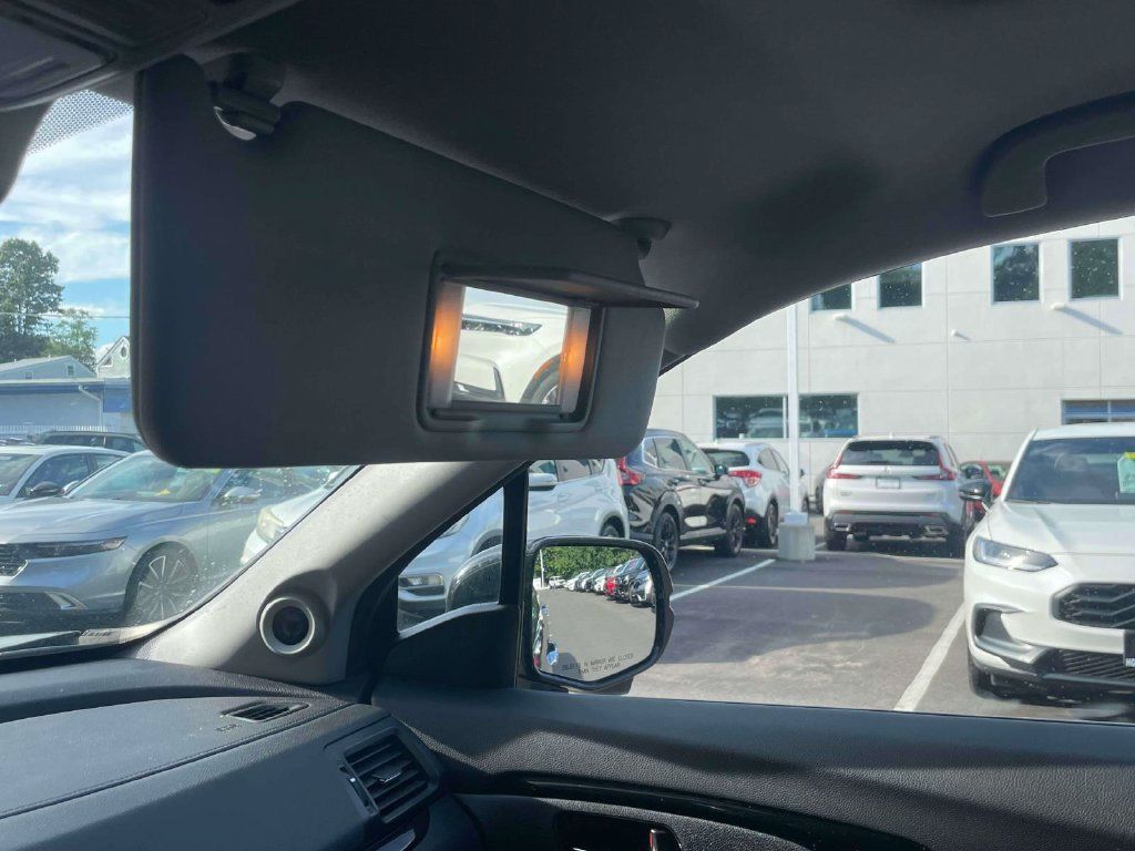 Used 2016 Honda Pilot Touring image 31