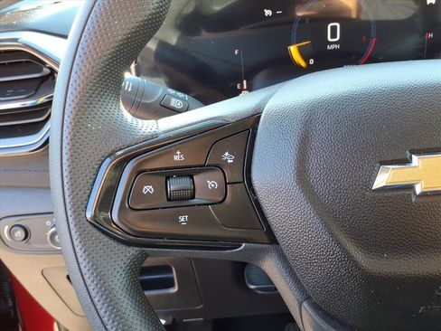 Used 2025 Chevrolet TrailBlazer LS w/ LS Confidence Package image 17