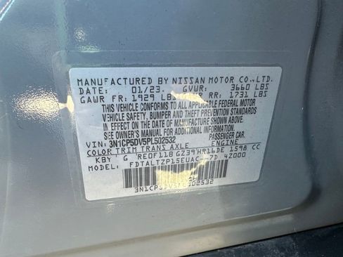 Used 2023 Nissan Kicks SR image 16