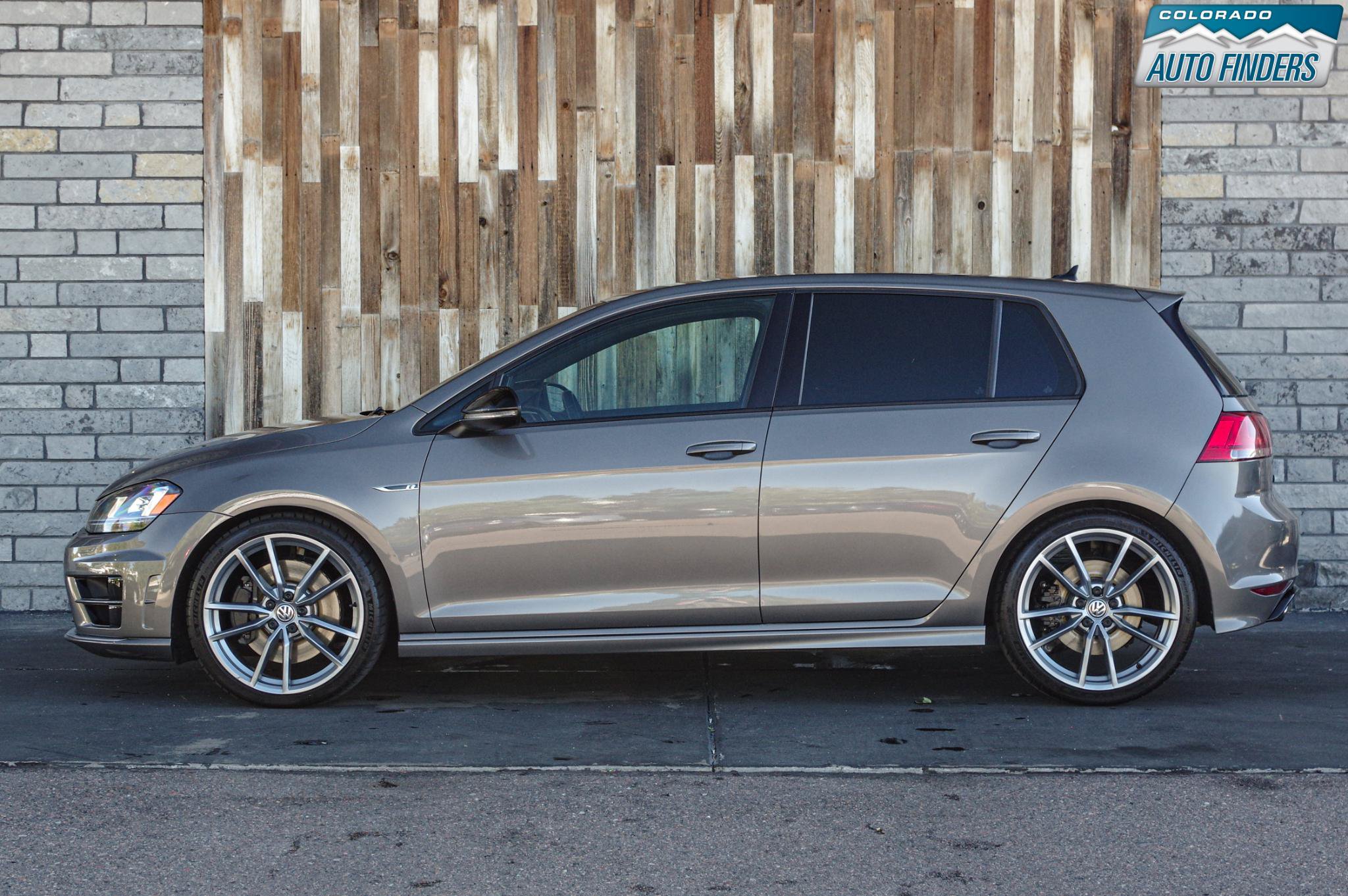 Used 2017 Volkswagen Golf 4-Door AWD/4WD image 3
