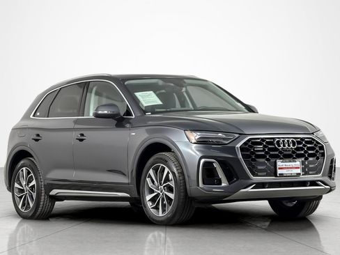 Used 2023 Audi Q5 2.0T Premium Plus w/ Premium Plus Package AWD/4WD image 7