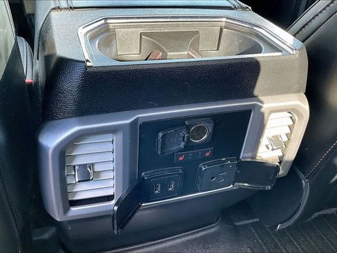 Used 2019 Ford F150 Platinum w/ Equipment Group 701A Luxury image 25