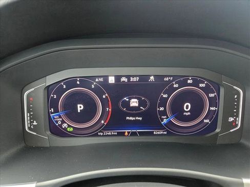 Used 2022 Volkswagen Atlas Cross Sport SEL Premium R-Line image 10