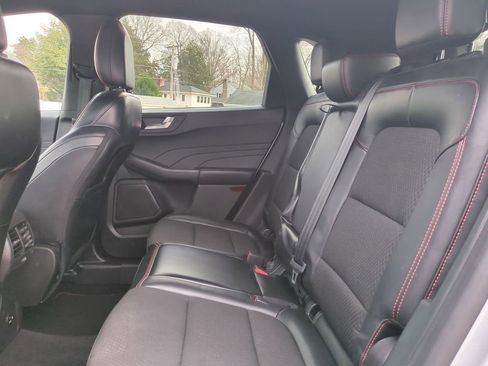 Used 2023 Ford Escape ST-Line image 14