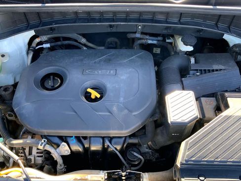 Used 2017 Hyundai Tucson SE image 32