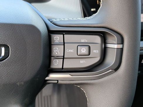 New 2026 Jeep Cherokee Laredo AWD/4WD image 18