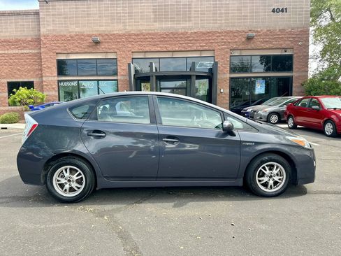 Used 2010 Toyota Prius Five FWD image 4