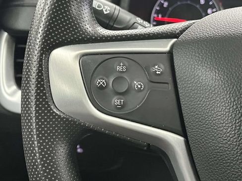 Used 2024 GMC Terrain SLE FWD image 30