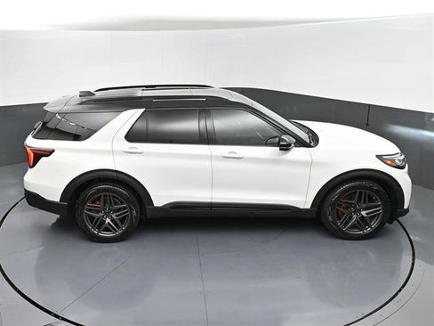 Used 2025 Ford Explorer ST AWD/4WD image 51