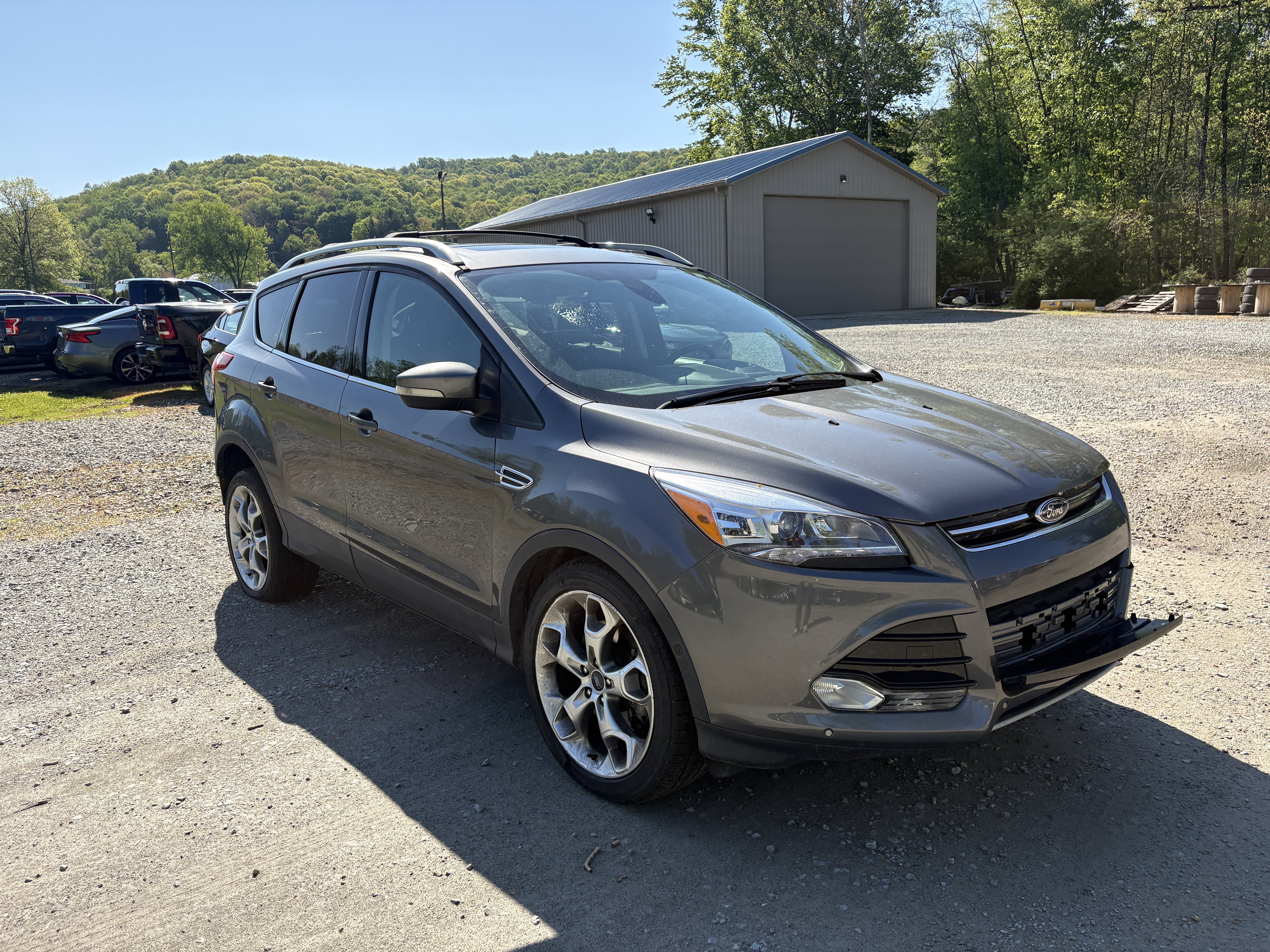 Used 2014 Ford Escape Titanium w/ Equipment Group 401A AWD/4WD image 2