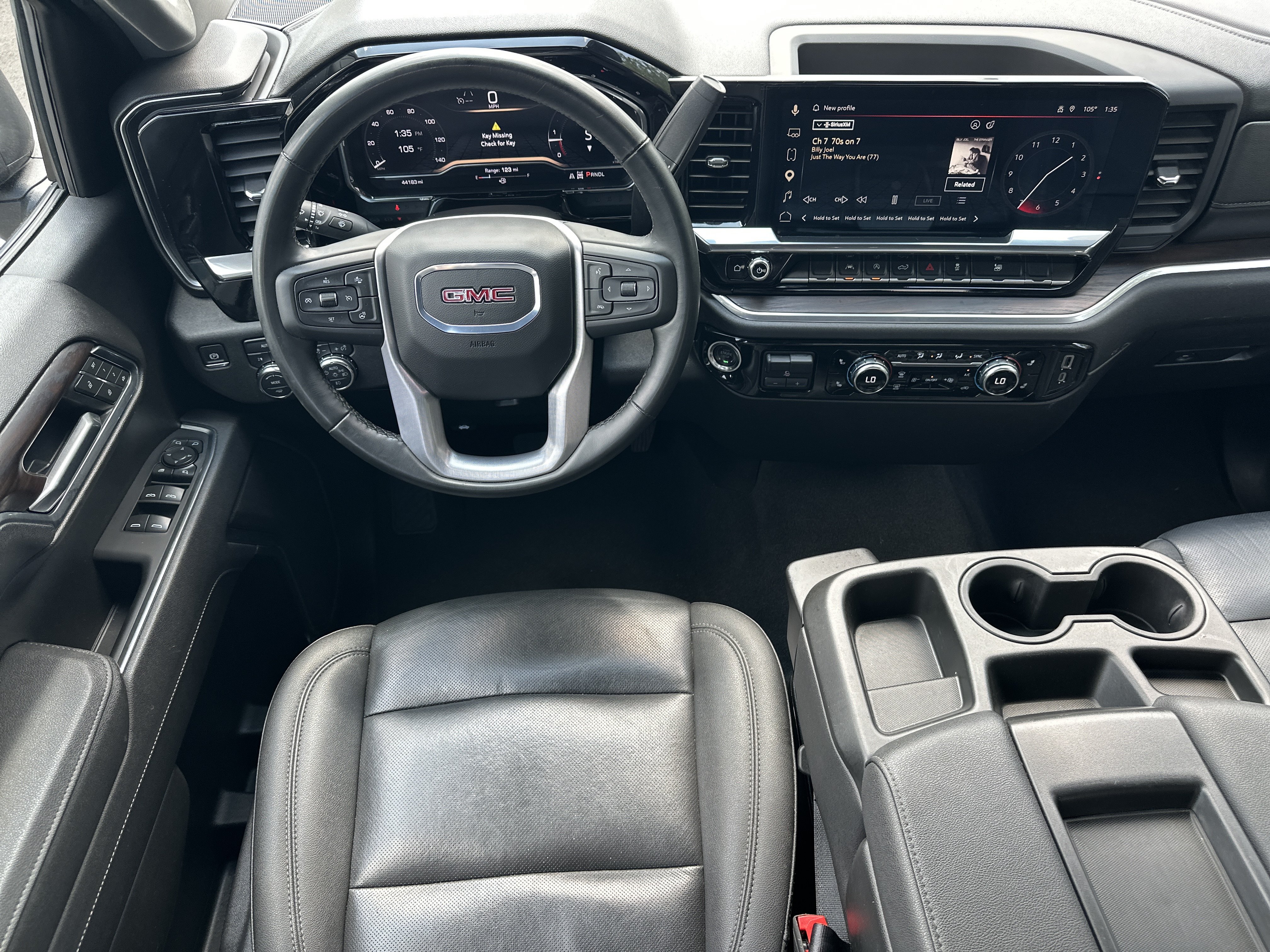 Used 2025 GMC Sierra 1500 SLT AWD/4WD image 23