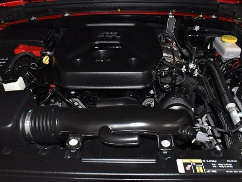 Certified 2020 Jeep Wrangler Unlimited Sahara w/ LED Lighting Group image 10