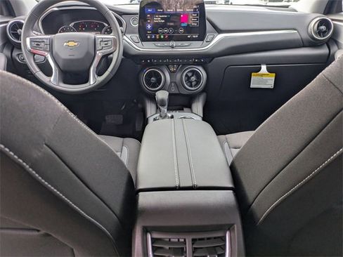 New 2026 Chevrolet Blazer LT w/ Convenience Package image 25