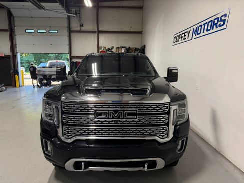 Used 2022 GMC Sierra 2500 Denali w/ Denali Ultimate Package AWD/4WD image 9