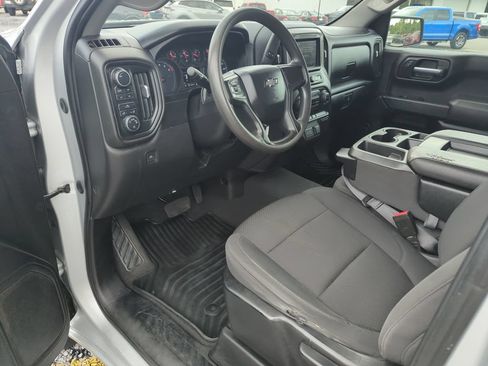 Used 2021 Chevrolet Silverado 1500 Custom Trail Boss w/ LPO, Dark Essentials Package AWD/4WD image 10