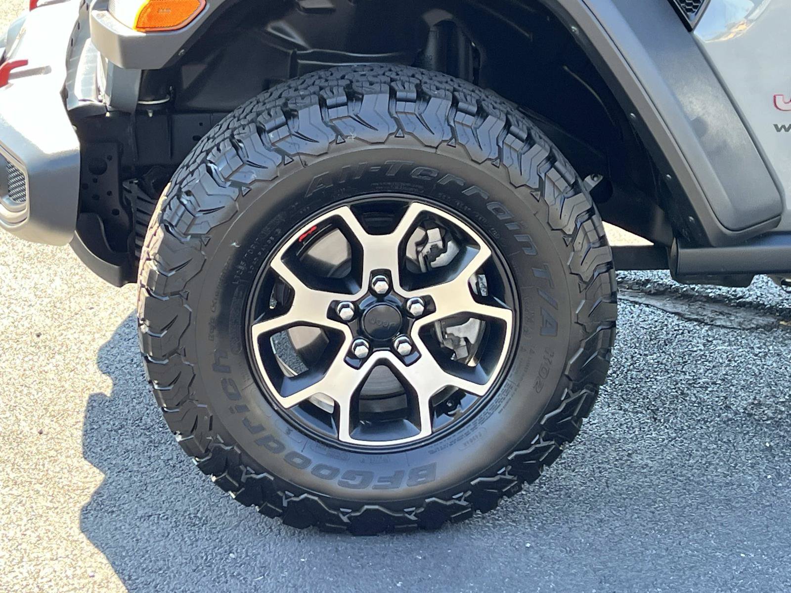 Used 2021 Jeep Wrangler Unlimited Rubicon AWD/4WD image 11