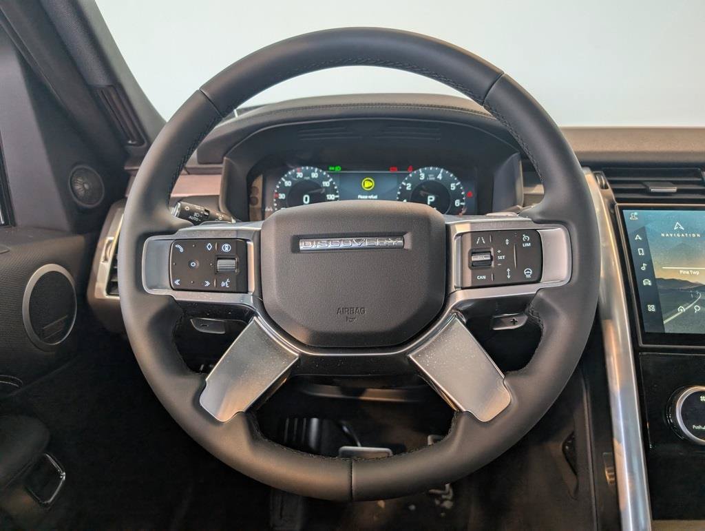 New 2026 Land Rover Discovery Limited Edition AWD/4WD image 15