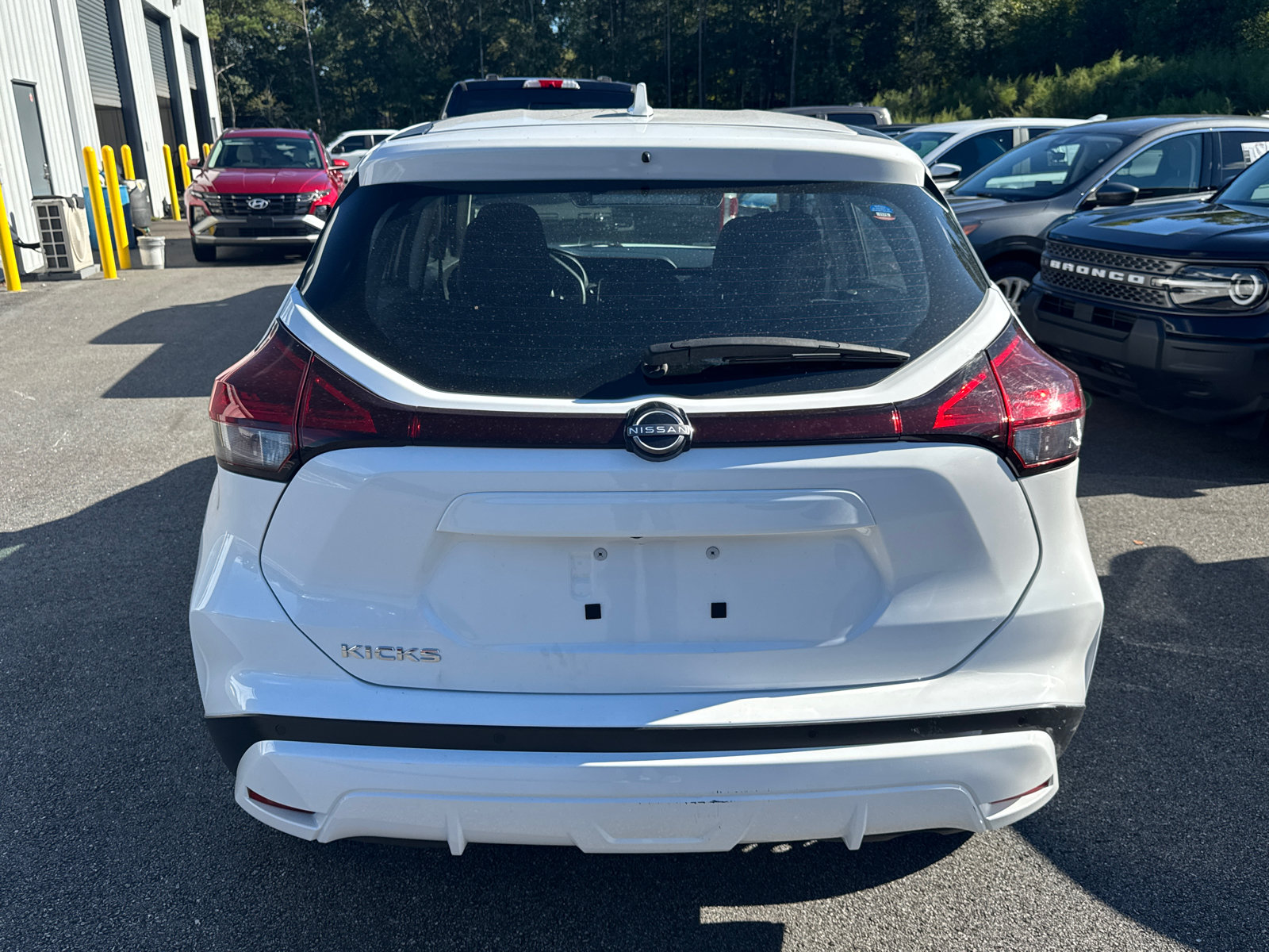 Used 2024 Nissan Kicks S FWD image 5