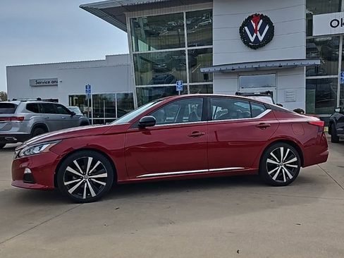 Used 2021 Nissan Altima 2.0 SR image 8