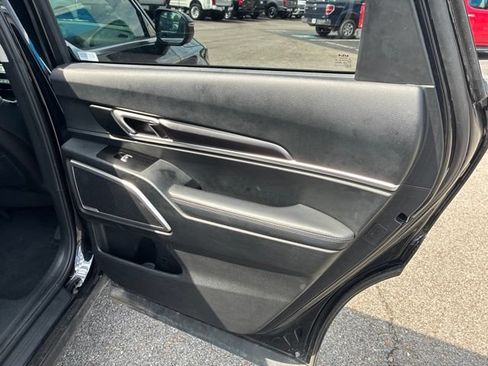 Used 2025 Kia Telluride S AWD/4WD image 58