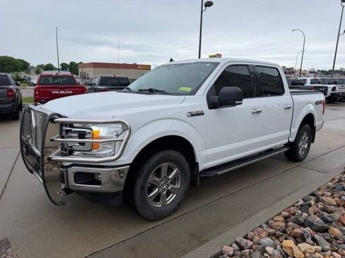 Used 2020 Ford F150 XLT w/ Equipment Group 302A Luxury AWD/4WD image 3