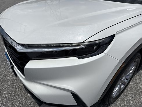Certified 2025 Honda CR-V EX image 6