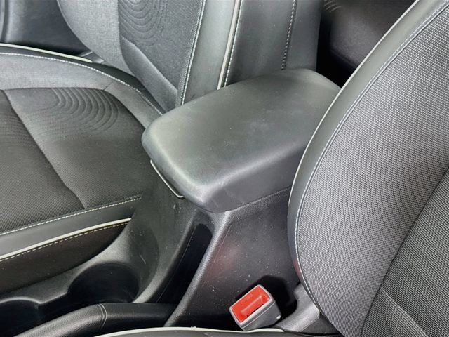 Certified 2024 Hyundai Venue Limited FWD image 34