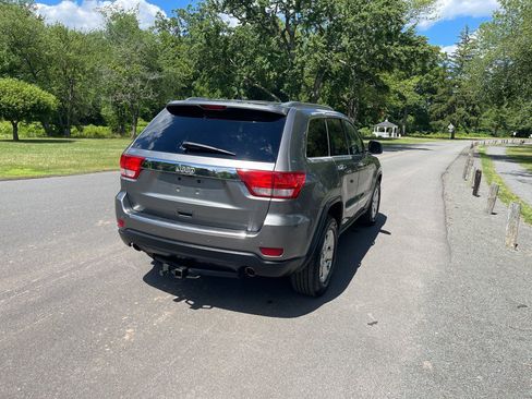Used 2012 Jeep Grand Cherokee Limited AWD/4WD image 9
