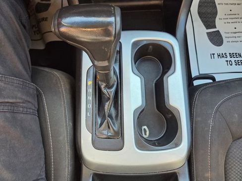 Used 2018 Chevrolet Colorado LT AWD/4WD image 28